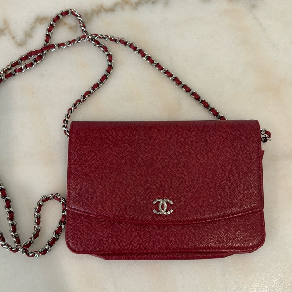 Red Chanel Wallet on Chain